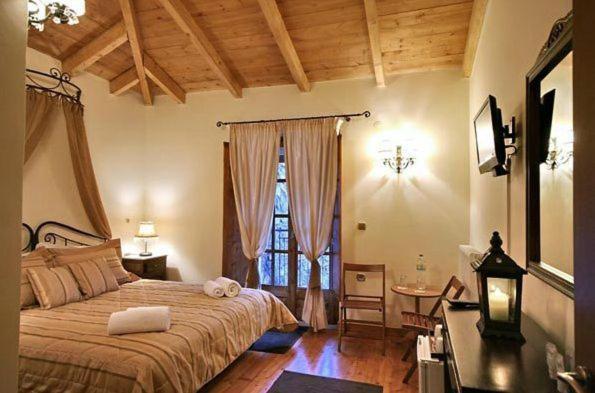 Archontiko Tis Zois Hotell Stemnítsa Rom bilde
